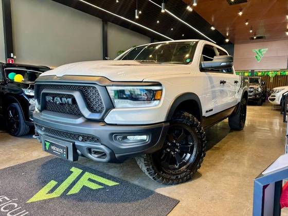 RAM 1500 5.7 V8 GASOLINA REBEL CD 4X4 AUTOMÁTICO